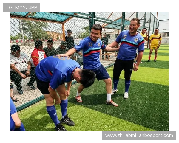 马赛港的足球情缘百年传承城市与球队的深厚纽带与辉煌历程 马赛港的足球情缘百年传承城市与球队的深厚纽带与辉煌历程